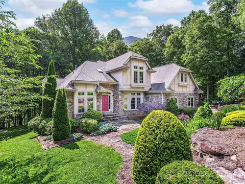 71 Serenity Cv, Maggie Valley, NC 28751