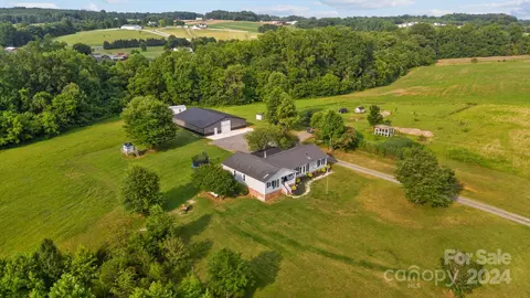2140 Sheffield Rd, Harmony, NC 28634
