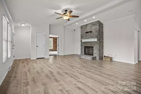 Living - 2140 Sheffield Rd, Harmony, NC 28634 photo 2 of 3