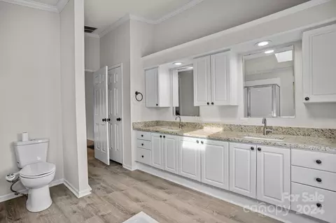 Bath - 2140 Sheffield Rd, Harmony, NC 28634 photo 4 of 5