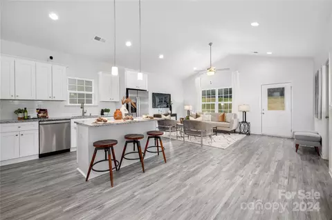 436 Beech St, Gastonia, NC 28052