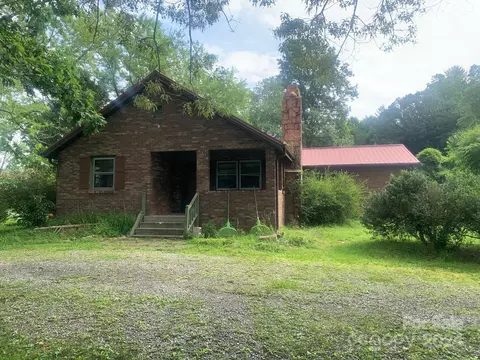 3751 Brevard Rd, Hendersonville, NC 28739