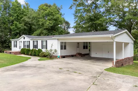 2839 Drew Dr, Lancaster, SC 29720 photo 3