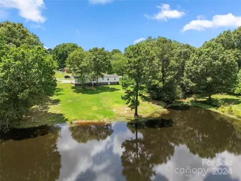 2839 Drew Dr, Lancaster, SC 29720 photo 9