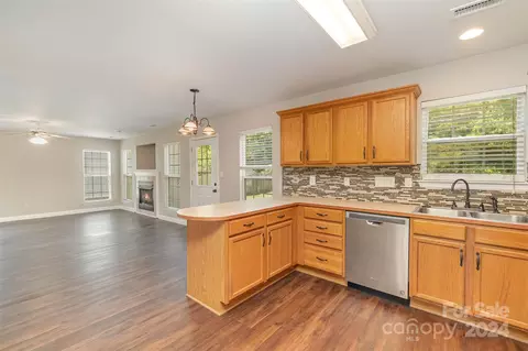 Living - 1425 Williamsburg Ln, Monroe, NC 28110 photo 5 of 5