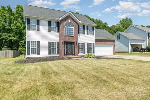 Exterior - 1425 Williamsburg Ln, Monroe, NC 28110 photo 2 of 3
