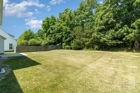 Exterior - 1425 Williamsburg Ln, Monroe, NC 28110 photo 3 of 3