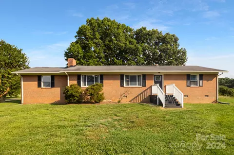 2203 Long Hope Rd, Monroe, NC 28112