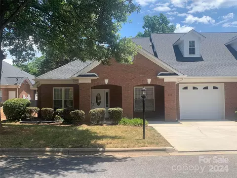405 Knops Nob Rd, Mooresville, NC 28115