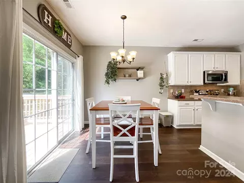 Dining - 15904 Circlegreen Dr, Charlotte, NC 28273 photo 3 of 3