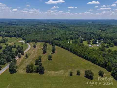 Mountain Meadows Lane, Tryon, NC 28782