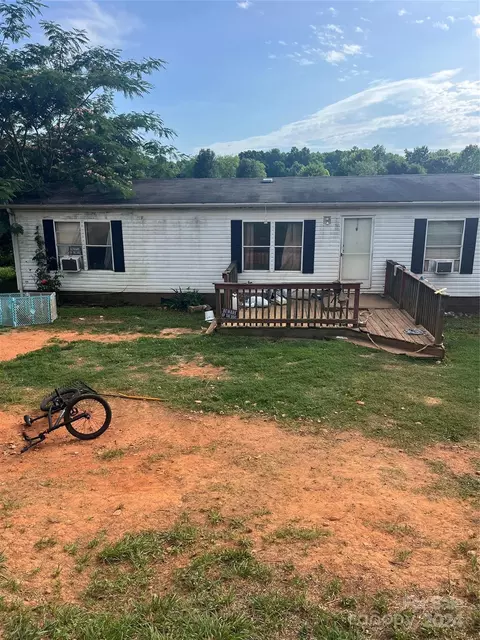 141 Carolina Wren Dr, Mooresville, NC 28115