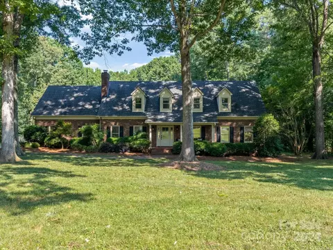 7713 Surry Ln, Indian Trail, NC 28079