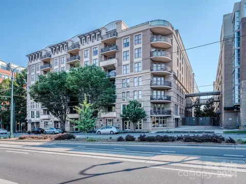 718 W Trade 703 St #703, Charlotte, NC 28202