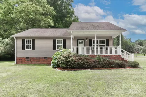 2559 Hickory Hwy, Statesville, NC 28677