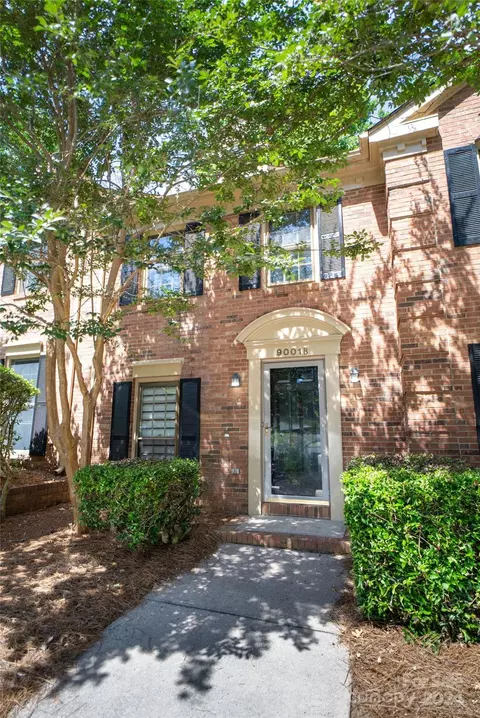 9001 Providence Colony B Dr #B, Charlotte, NC 28277