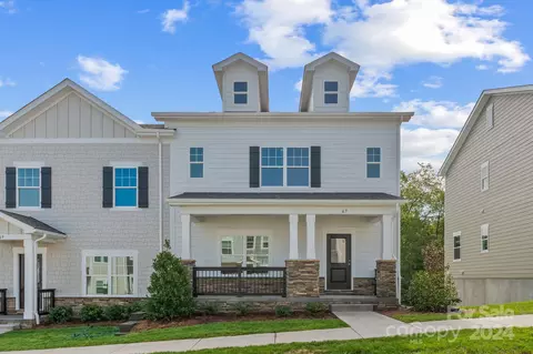 67 Walnut Springs 21-a Dr #21-A, Asheville, NC 28804