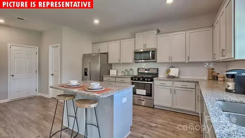 Kitchen - 10960 Claystone Dr, Davidson, NC 28036 photo 3 of 5