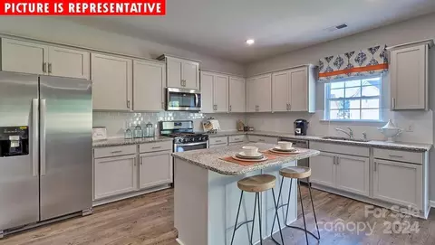 Kitchen - 10960 Claystone Dr, Davidson, NC 28036 photo 1 of 5