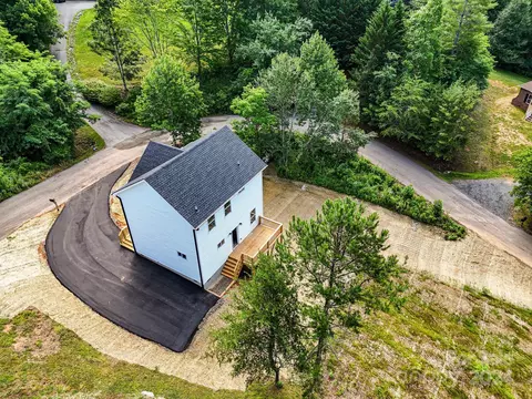 58 Kelly Fields Dr, Alexander, NC 28701 photo 5