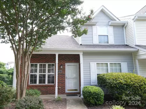 681 Rock Lake 1071 Gln #1071, Fort Mill, SC 29715