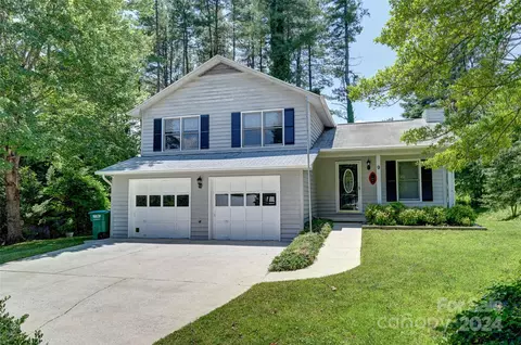 9 Westwood Dr, Candler, NC 28715