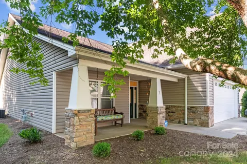 2 Prairie Path, Asheville, NC 28805