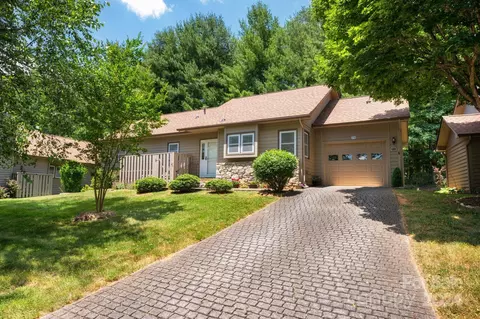 27 Trillium U27b Ct # B, Asheville, NC 28805
