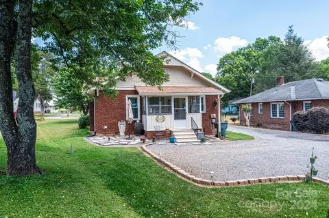 Exterior - 914 1st S Ave S, Conover, NC 28613 photo 8 of 10