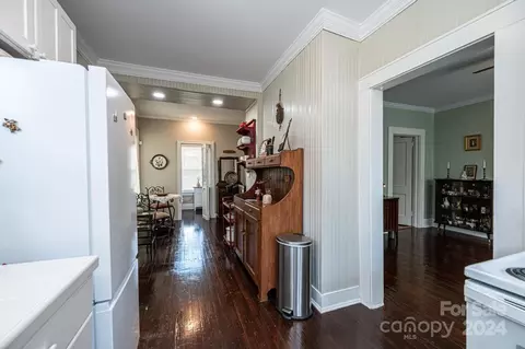 Entry Way - 914 1st S Ave S, Conover, NC 28613 photo 3 of 3