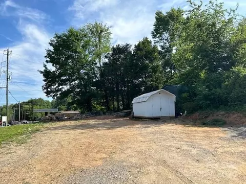217 Murphy Hill Rd, Weaverville, NC 28787