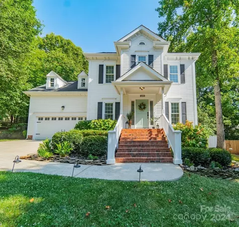 8103 Red Oaks Trl, Waxhaw, NC 28173
