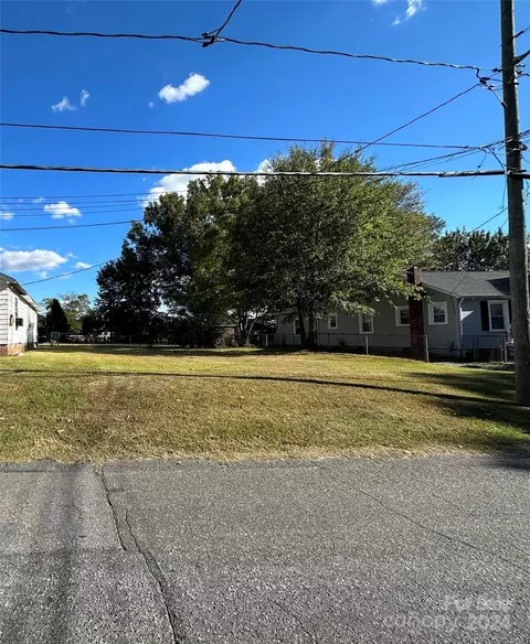 00 May St, Gastonia, NC 28052