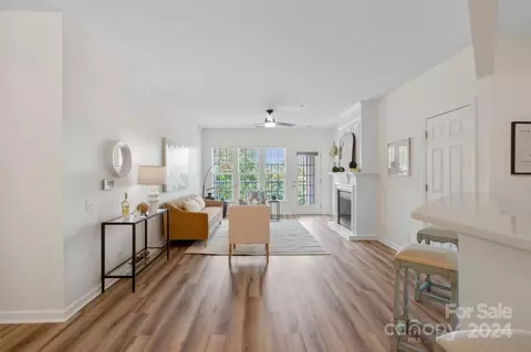 3176 Margellina Dr, Charlotte, NC 28210