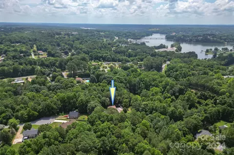 178 Calhoun Dr, Hickory, NC 28601 photo 39