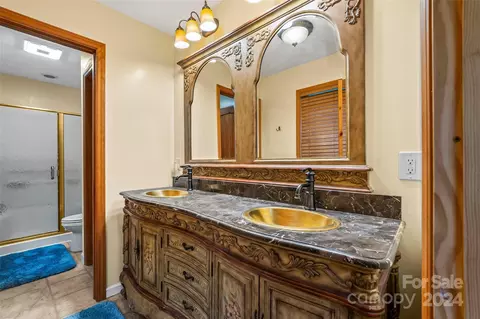 178 Calhoun Dr, Hickory, NC 28601 photo 25