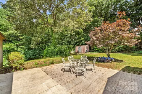 178 Calhoun Dr, Hickory, NC 28601 photo 36