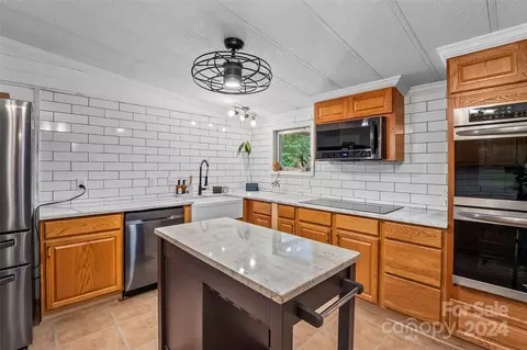 178 Calhoun Dr, Hickory, NC 28601 photo 11
