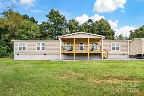 1512 Zion Hill Rd, Marion, NC 28752