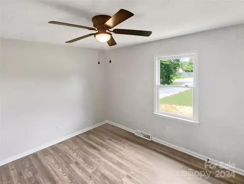 Bedroom - 802 Edgehill Dr, Monroe, NC 28110 photo 3 of 5