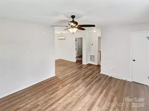 Living - 802 Edgehill Dr, Monroe, NC 28110 photo 3 of 3