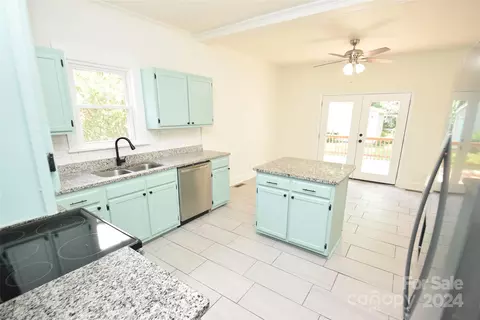 Kitchen - 525 Mitchell Ave, Salisbury, NC 28144 photo 3 of 3