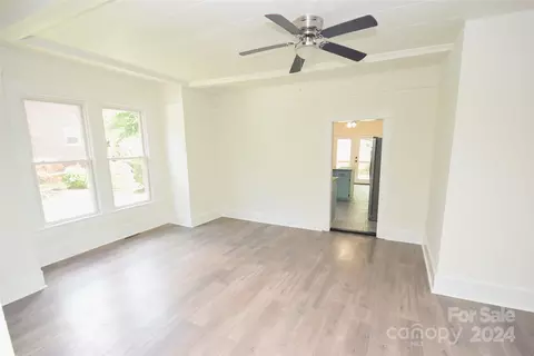 Living - 525 Mitchell Ave, Salisbury, NC 28144 photo 4 of 5