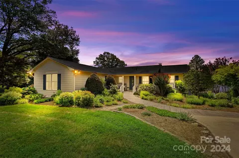 8822 Graham Point Ln, Denver, NC 28037