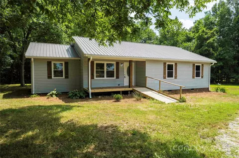 8225 Woodleaf Rd, Woodleaf, NC 27054