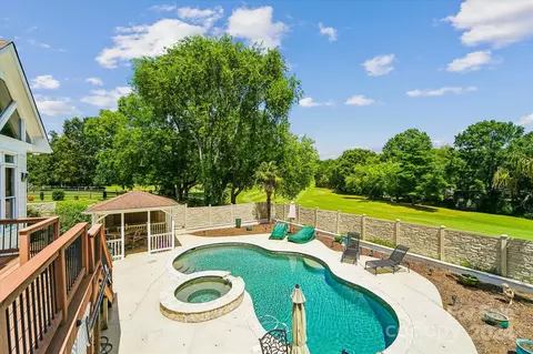 4108 Fairway Downs Ct, Charlotte, NC 28277