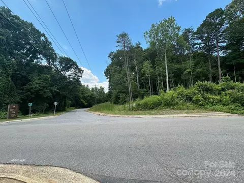 3061 12th Se Ave SE, Hickory, NC 28602