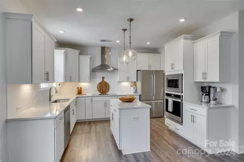 1210 Therns Ferry Dr, Fort Mill, SC 29708