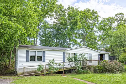 32 E Starnes Cove Rd, Asheville, NC 28806