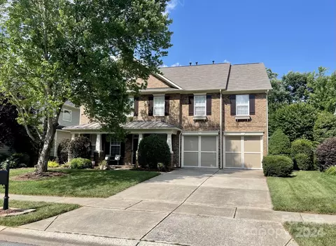 1005 Stanbury Dr, Matthews, NC 28104
